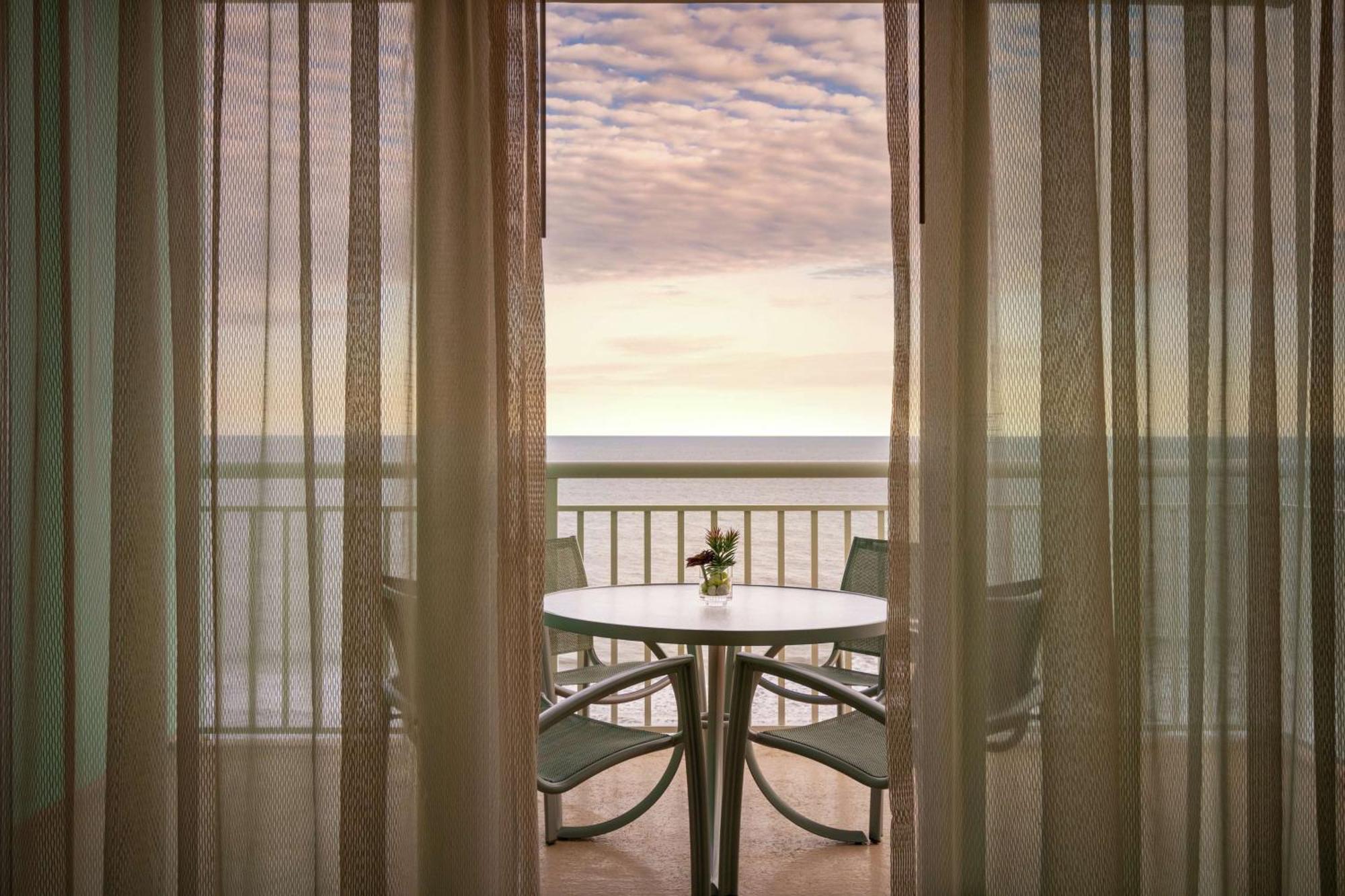 Hilton Suites Ocean City Oceanfront Exterior photo